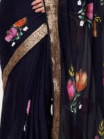 Navy Blue Floral Printed Chinon Saree with Elegant Chitt Pallu and Matching Blouse Piece – 6.20 Mtr - Image 3